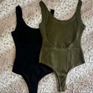 BLACK Ribbed Scoop-Back Bodysuit
